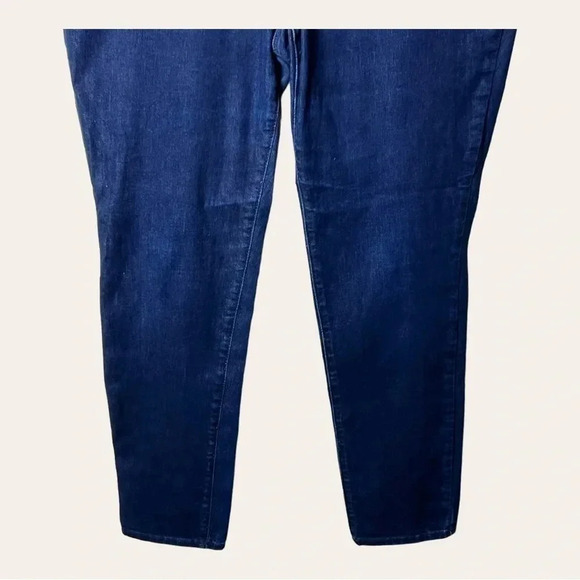 1575. NYDJ SKINNY LEGGING LIFT X TUCK TECHNOLOGY JEANS SIZE 12 DARK WASH COLOR - Picture 4 of 9